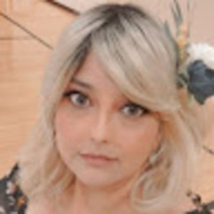 Meet your Posher, Nadia